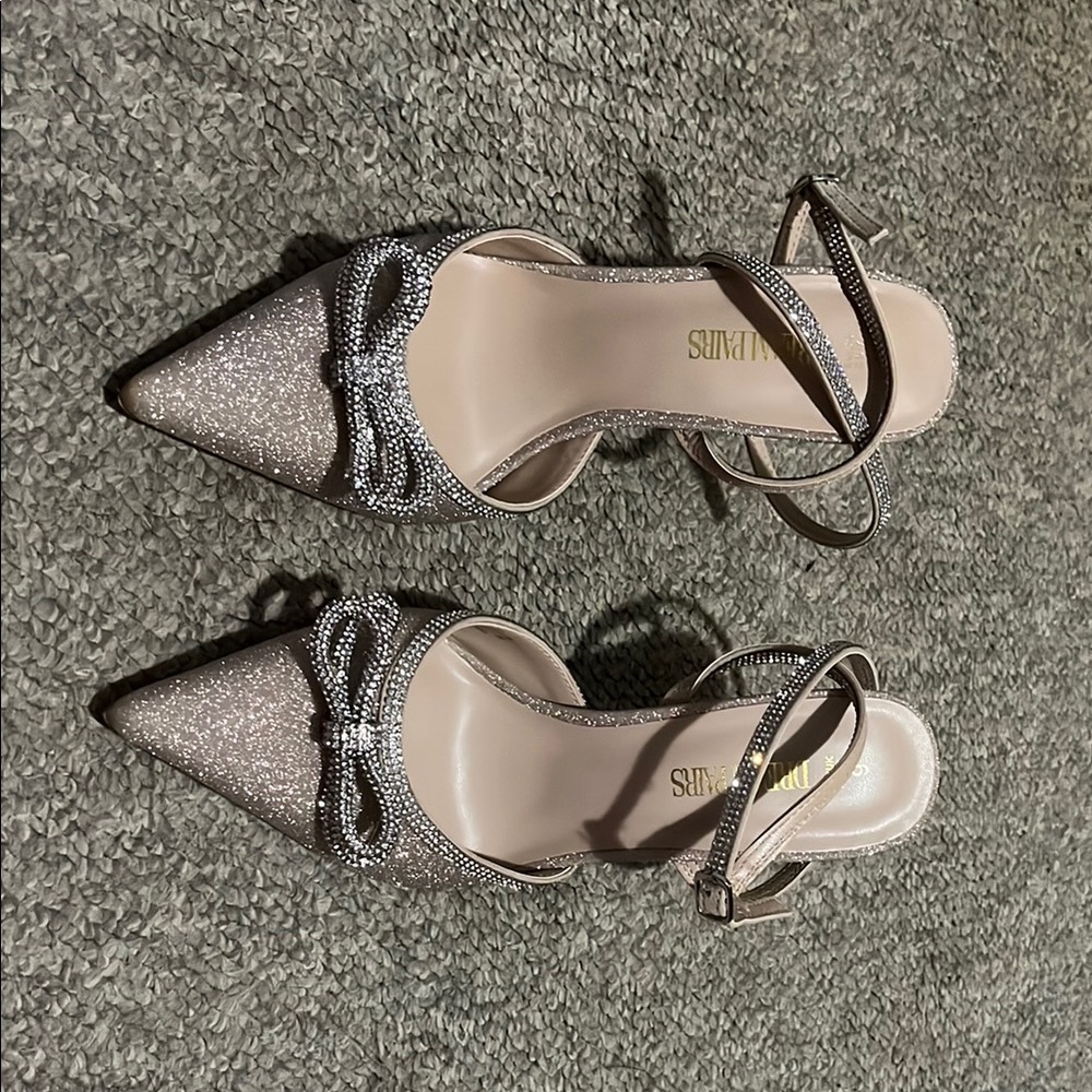 Dream Pairs Silver Cream Heels with Elegant Bow